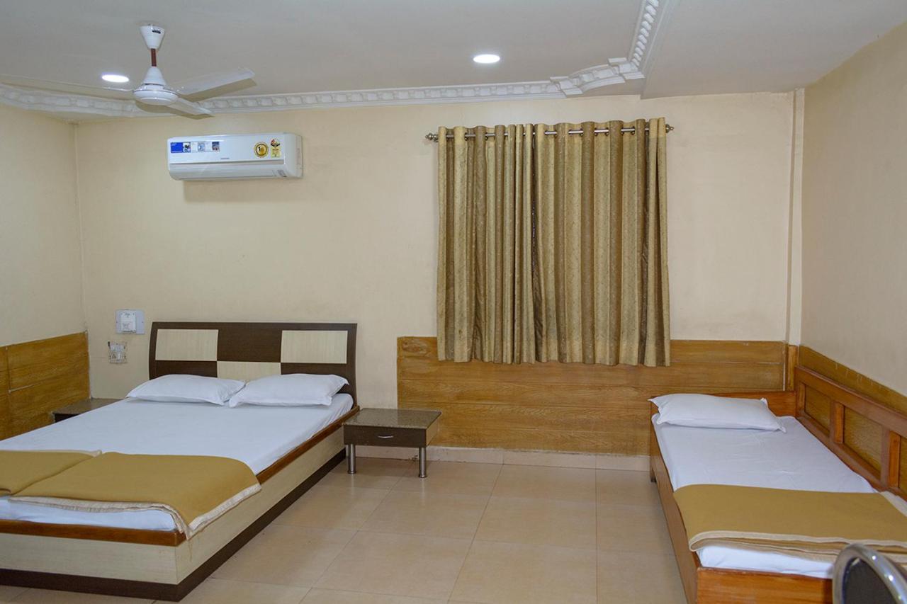 Hotel Mukesh Residency Pune Ngoại thất bức ảnh