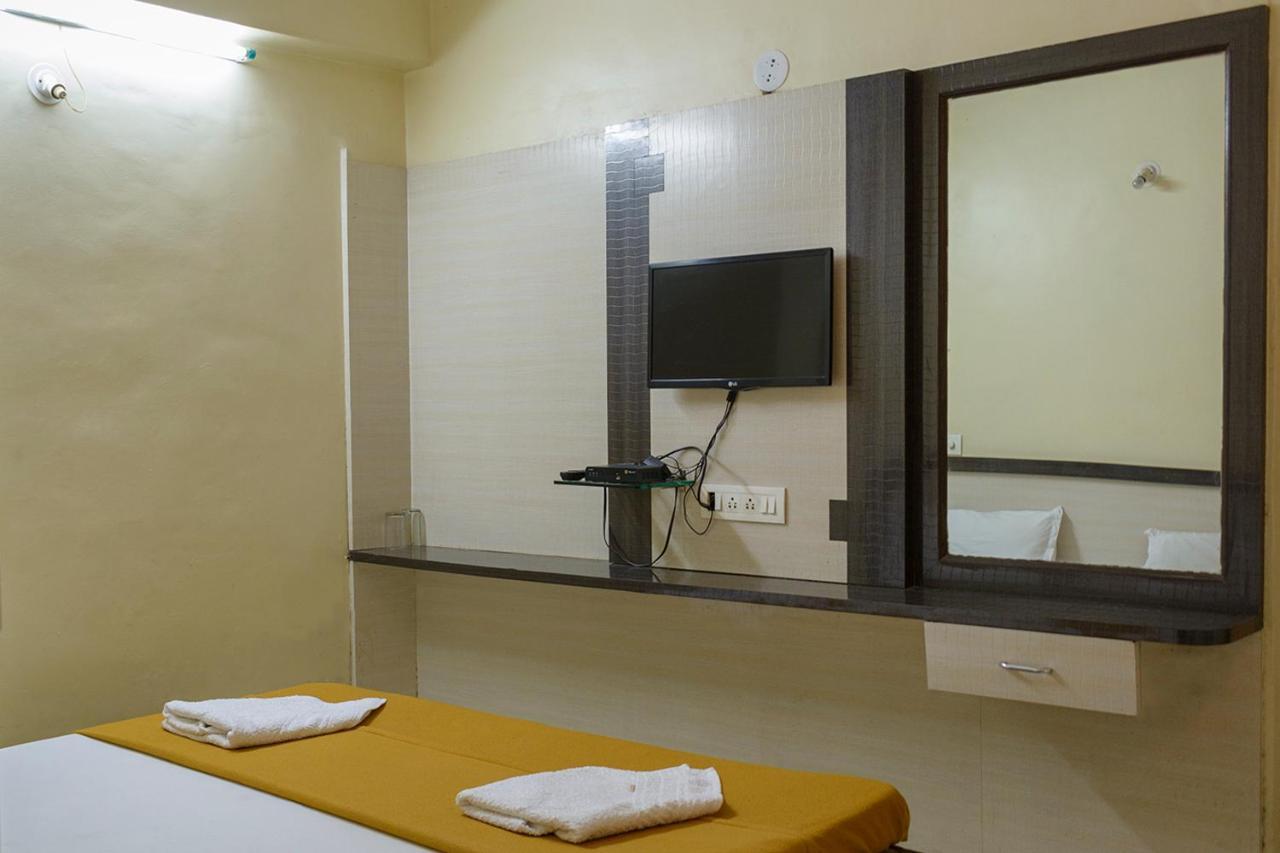 Hotel Mukesh Residency Pune Ngoại thất bức ảnh
